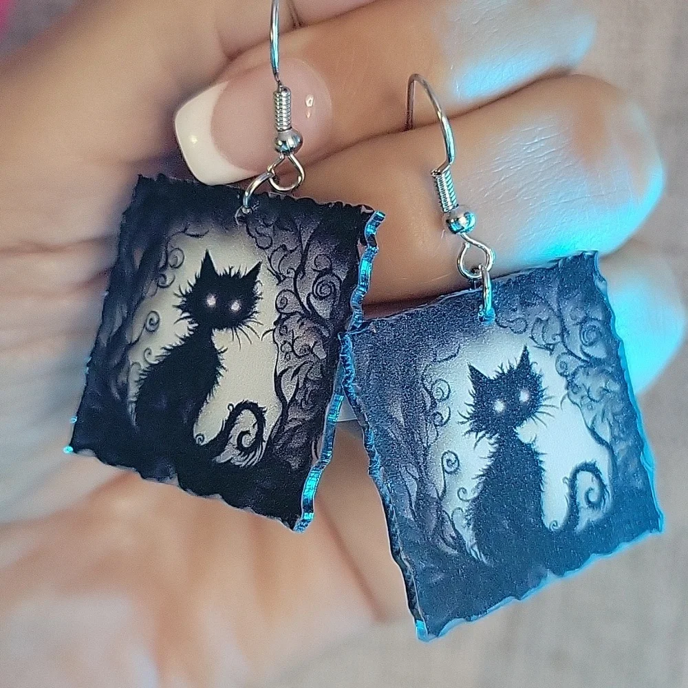 SPOOKY BLACK CAT EARRINGS